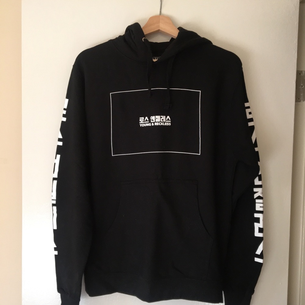 Young & Reckless Korean LA Hangul Pullover Hoodie Size S